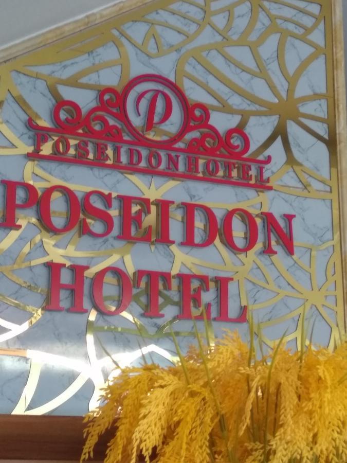 Poseidon Hotel Ha Long Esterno foto